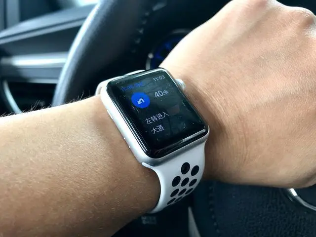 现在智能手表越来越火，最火的肯定是Apple Watch了